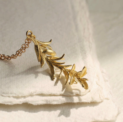 ROSEMARY BOTANICAL LEAF NECKLACE