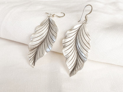 FINE SILVER WIDE LEAF EARRINGS