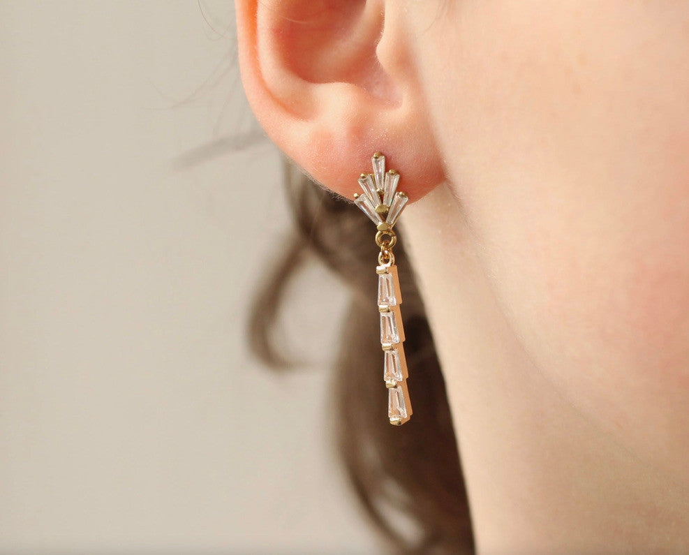 ART DECO CRYSTAL CHRYSLER DROP EEARRINGS