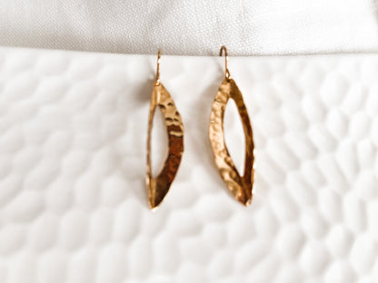 GOLD DIMENSIONAL LEAVES EARRINGS