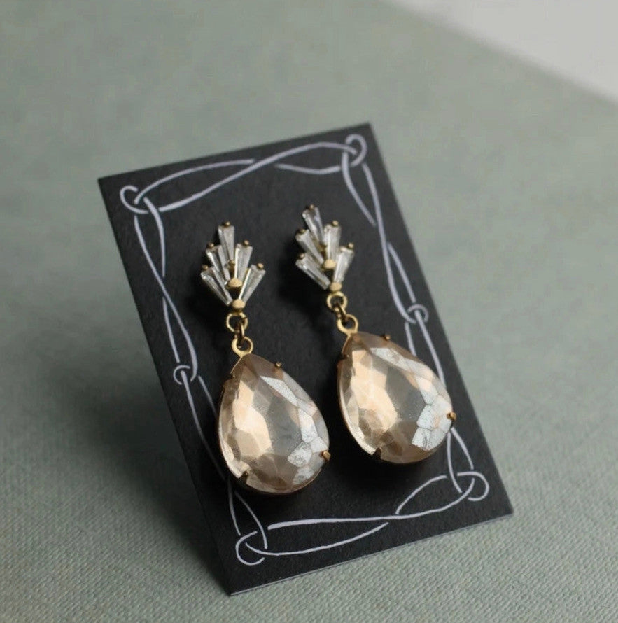 CHAMPAGNE CRYSTAL TEARDROP EARRING