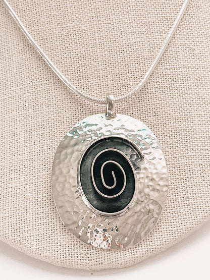 STERLING SILVER OVAL SWIRL PENDANT AND CHAIN