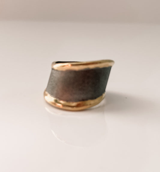 RHODIUM PLATED STERLING SILVER AND 18K GOLD TRIM RING