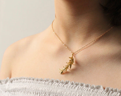 ROSEMARY BOTANICAL LEAF NECKLACE