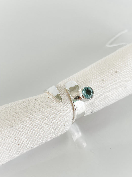 STERLING SILVER WRAP RING WITH STONE