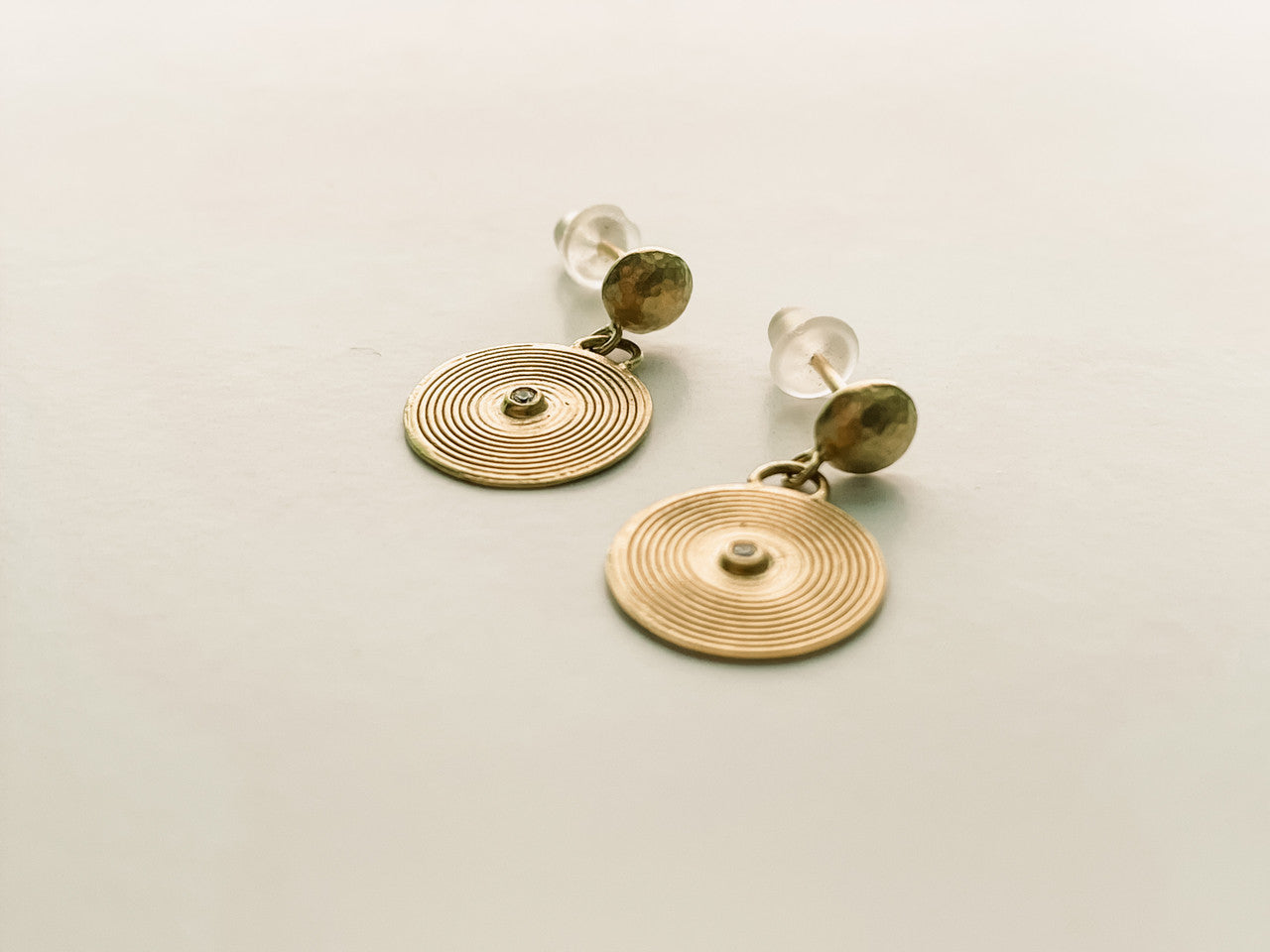 24K GOLD VERMEIL EARRING WITH DIA AND SILVER